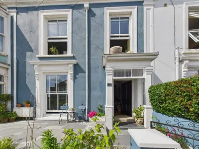 Gallery image of Stylish Central Studio with Parking in Falmouth