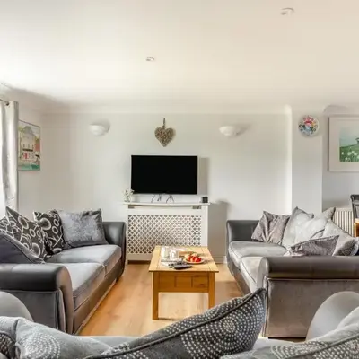 4 Bed in Newquay oc-s34623