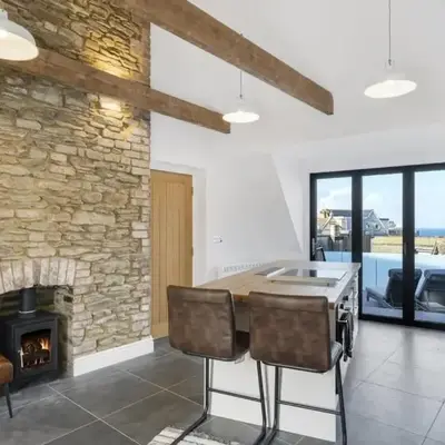 Stylish Apartment Sea Views Central Newquay