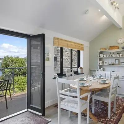 Beautiful Cottage on the Water Front Polruan