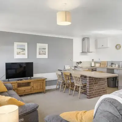 Beach House & Garden in St Merryn Private Parking
