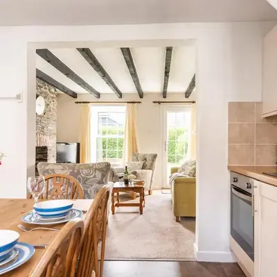 Rosemary Cottage Edmonton set in the countryside