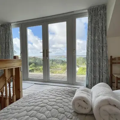 Pentref St Just in Roseland with beautiful views