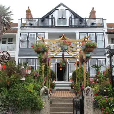 Poltair Guest House