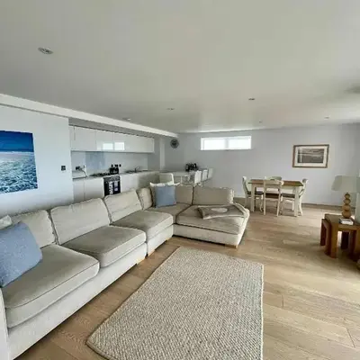 6 Ocean Gate apartment