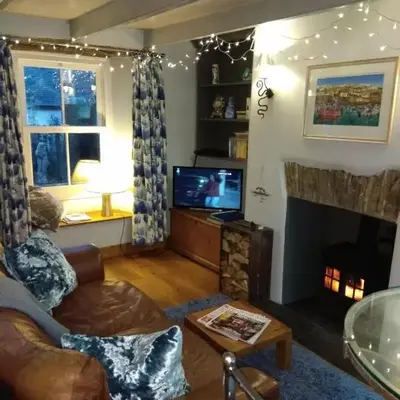 Sky Cottage in Golant village near Fowey