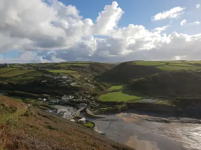 a view of the coast from the hill at The Hayloft in Bude