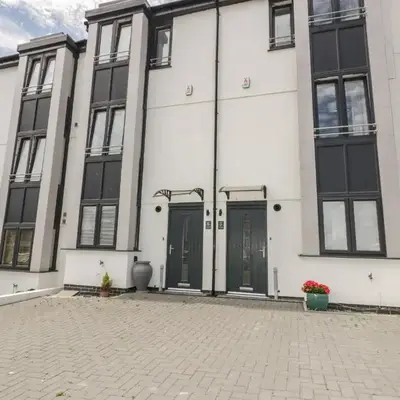 5 Ocean Heights