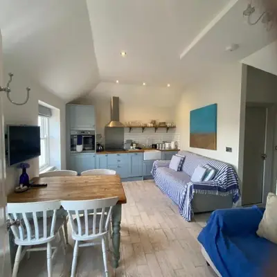 Little Dolly sea view 2 bedroom apartment