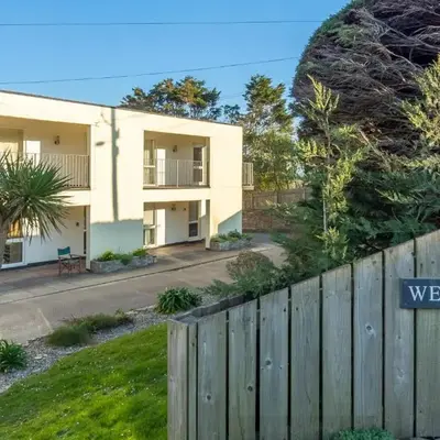 12 Westward Flats