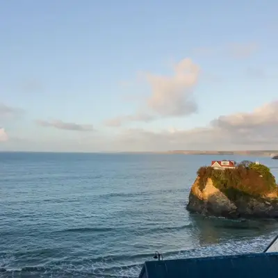 Onshore 6 - Newquay Towan Beach View