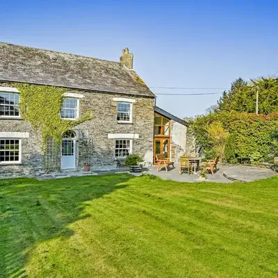The Old Farmhouse-Uk12895