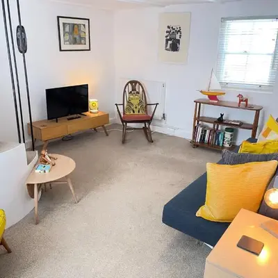 Sixpence Cottage