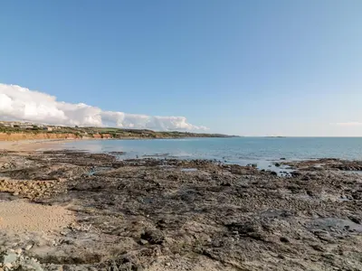 a view of the beach from the shoreline at Ocean View in Marazion