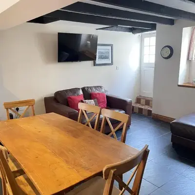 Hollies Cottage