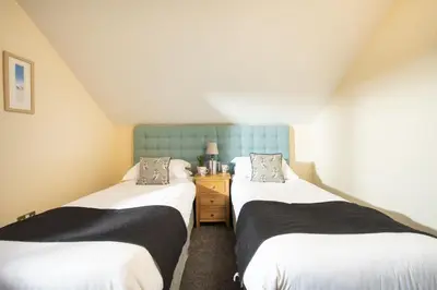 Gallery image of Lodge 40 - Resort & Spa & Hot Tub & Free Wi-Fi in Saint Columb Major