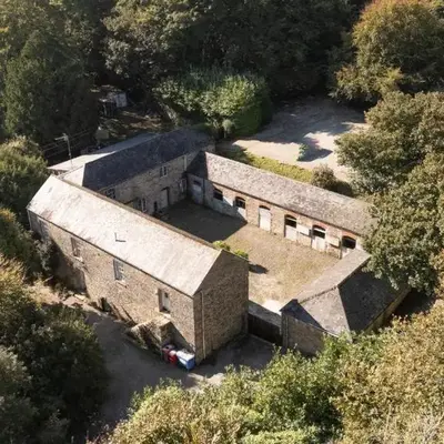 Stable House