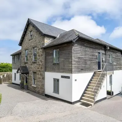 8 Fernhill