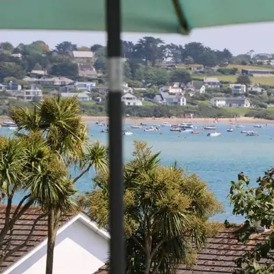 Holiday home with Estuary Views