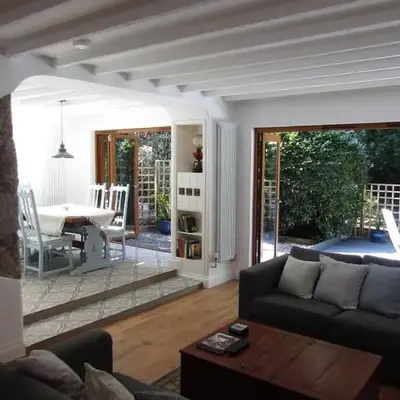 Lovely Spacious Cottage Near The Coast