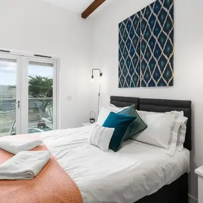 Coppercroft Cottage - Stunning Coastal Home