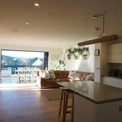 Stunning 4 Bedroom Home with Wild Spa