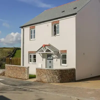 4 Trerammet Crescent