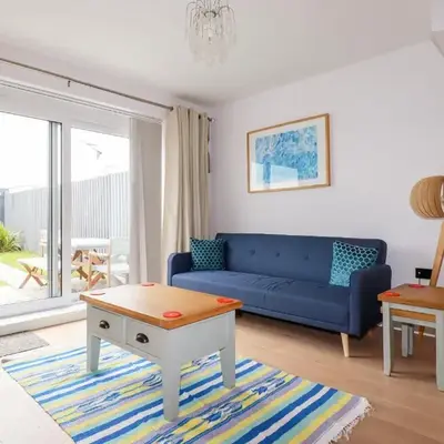 6 Ocean Heights