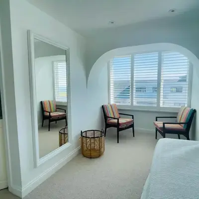 Baywatch Mawgan Porth Spacious Home sleeps 9