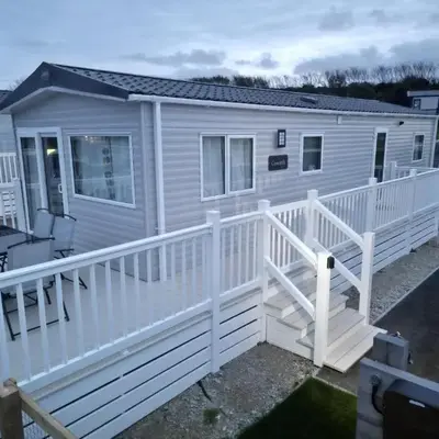 3-Bedroom Holiday Home with Valley Views
