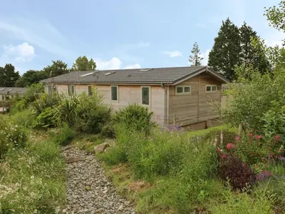 a house in the middle of a garden at 7 Faraway Fields in Liskeard