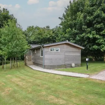 24 Meadow Retreat