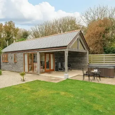 Pol Glas Cabin