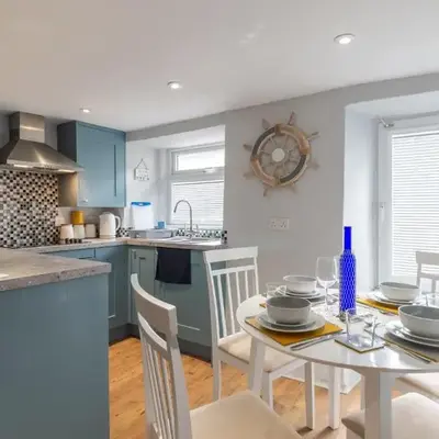 Inviting Traditional Fishermens cottage in the heart of the village
