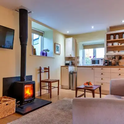 Finest Retreats - Jenny Wren