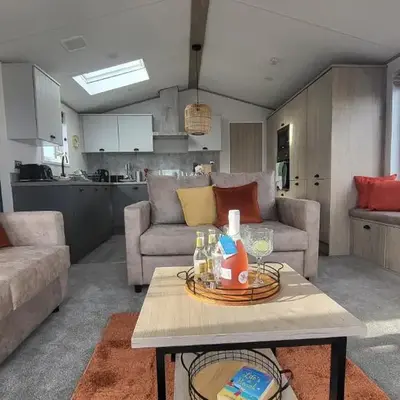 Honeycomb Lodge - Holiday Home 5 min from Padstow
