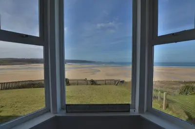 Gallery image of Chycaron, Riviere Towans in Hayle