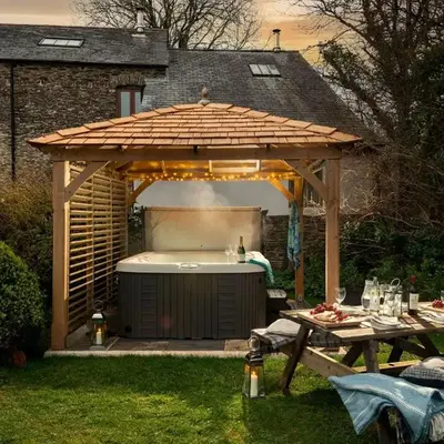 Water Mill at East Trenean Farm -Luxury Cornish Cottage sleeping 4 with hot tub