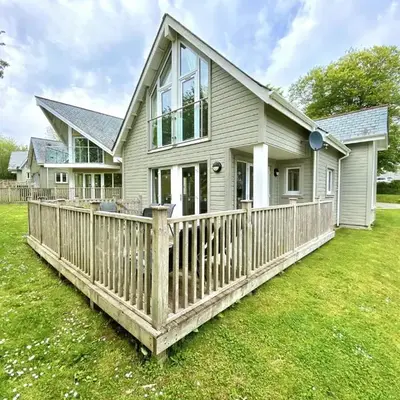 Trewhiddle Retreat V20 by Together Travel - Luxury 3-Bedroom Villa
