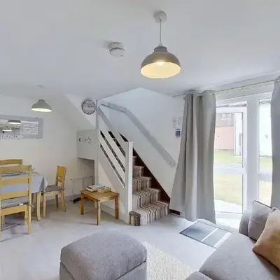 36 Strawberry Hill