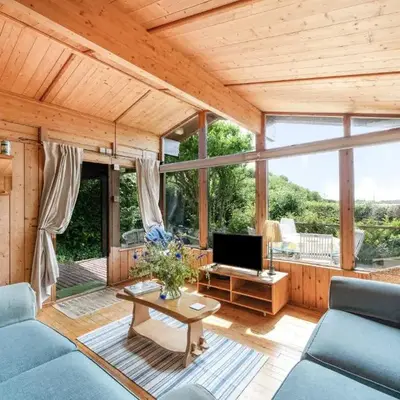 Scandinavian Style Lodge in Rock