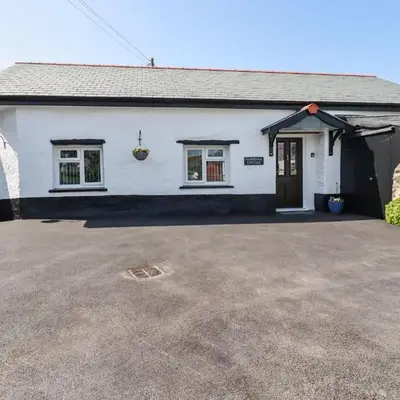 Harvenna Cottage